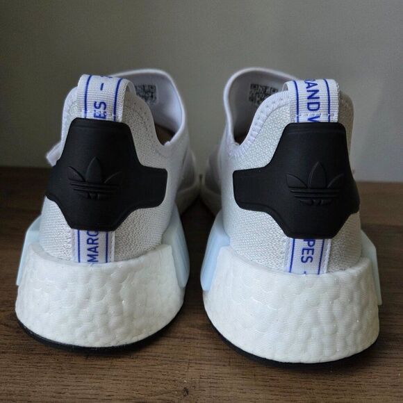 NWOB ADIDAS WHITE NMD - R1 THE BRAND WITH 3 STRIPES WOMENS SHOES SIZE 10 - Picture 13 of 16